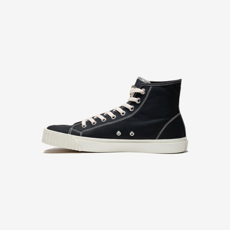 Maison Margiela - Tabi High Sneakers in Black